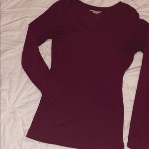 Red/Maroon women’s long sleeve fitted v neck